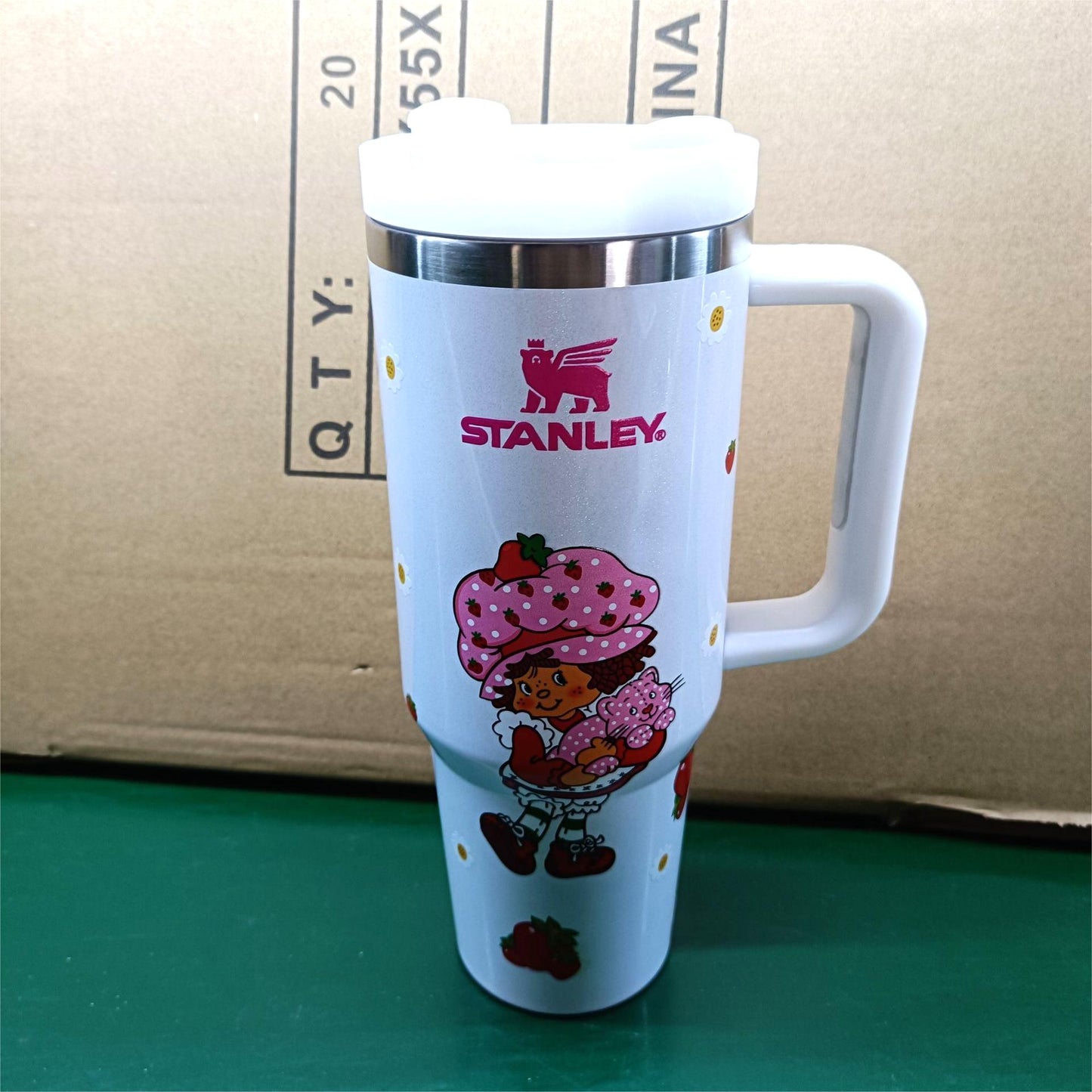 đ„Strawberry Shortcake Limited Edition 40 0z Tumbler