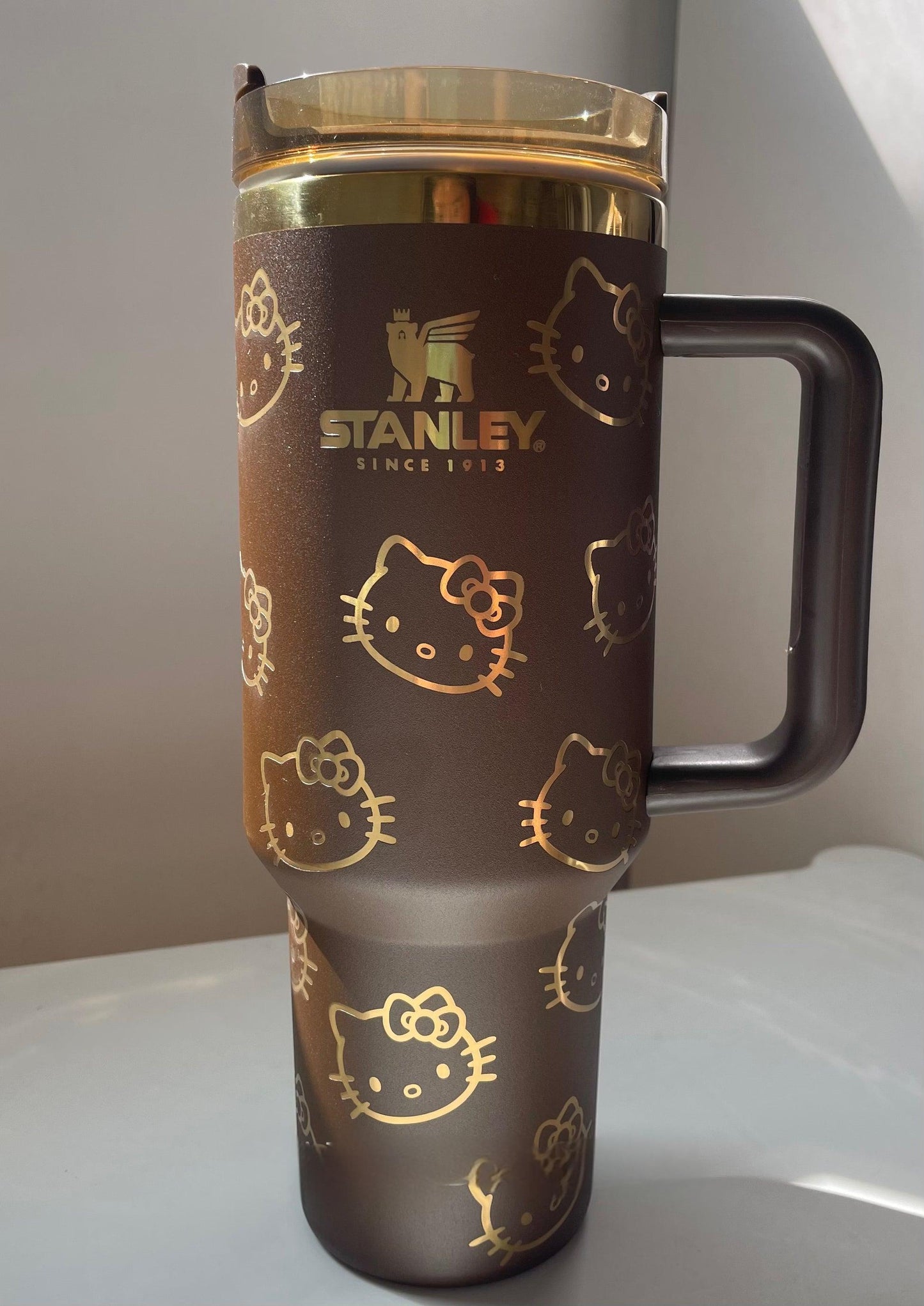 🔥40 OZ Hello Kitty In-Car Insulated Cup